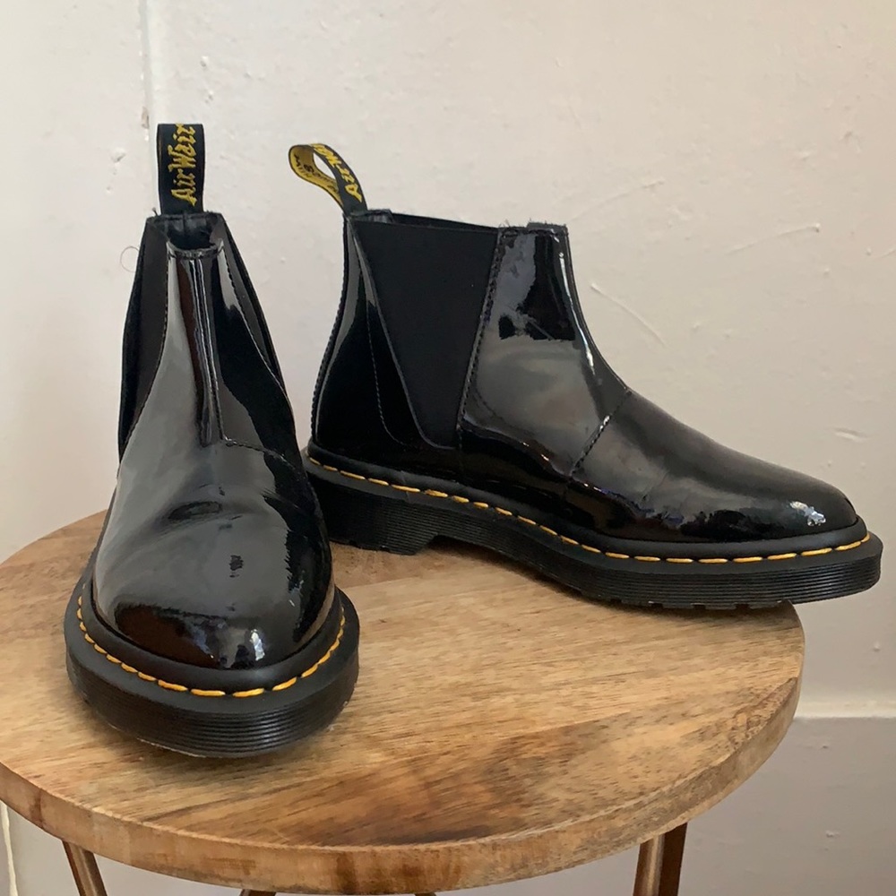 Dr. Marten Bianca patent Chelsea boot